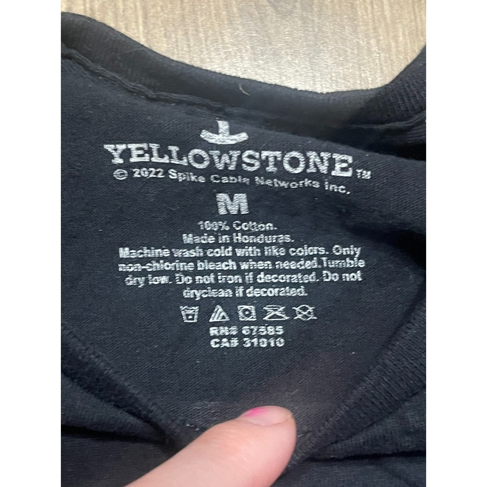 Yellowstone Shirt, Women's Size Medium, Black, Dutton Ranch, Short Sleeve - Picture 6 of 9